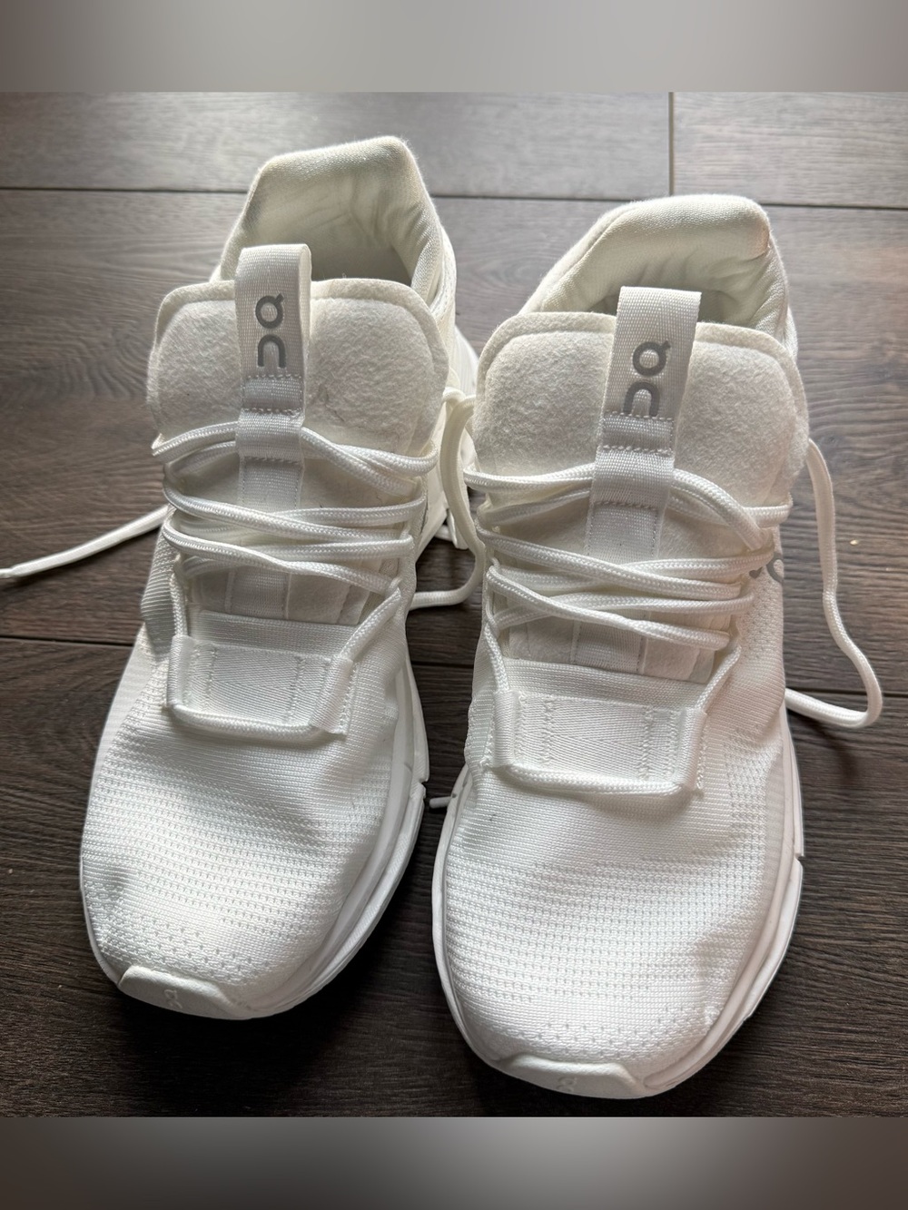 On Cloud Athletic Sneakers for Women in White - Picture 2 of 4